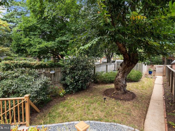 4407 Greenwich Parkway NW, Washington DC 20007