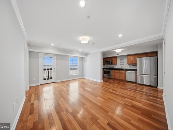 5414 1st Place NW 202, Washington DC 20011