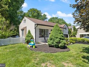 598 Constitutional Drive, Warminster PA 18974