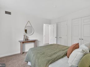3621 39TH Street NW B320, Washington DC 20016