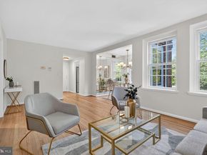 3621 39TH Street NW B320, Washington DC 20016