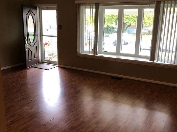 8550 Tolbut Street, Philadelphia PA 19152