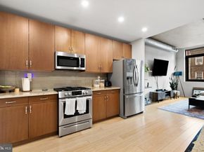 1352 South Street 214, Philadelphia PA 19147