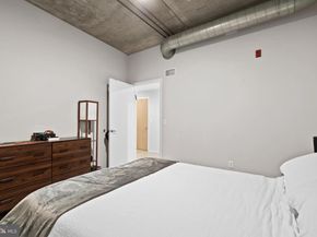 1352 South Street 214, Philadelphia PA 19147