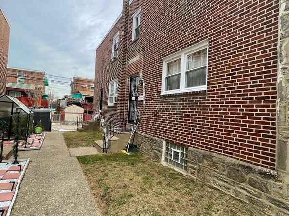 1141 Gilham Street, Philadelphia PA 19111