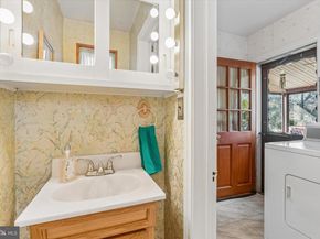 478 Aurania Street, Philadelphia PA 19128