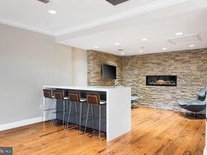 75 S Reynolds Street 108, Alexandria VA 22304