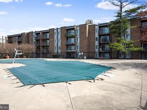 75 S Reynolds Street 108, Alexandria VA 22304