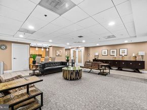 1020 N Highland Street 907, Arlington VA 22201