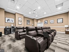 1020 N Highland Street 907, Arlington VA 22201