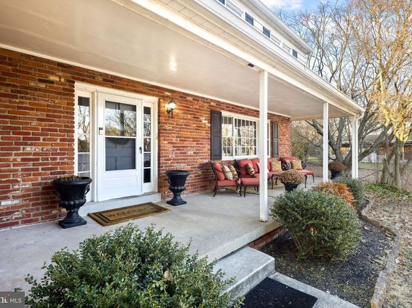 306 S Providence Road, Wallingford PA 19086