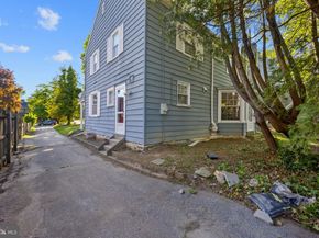 209 Bryn Mawr, Bala Cynwyd PA 19004