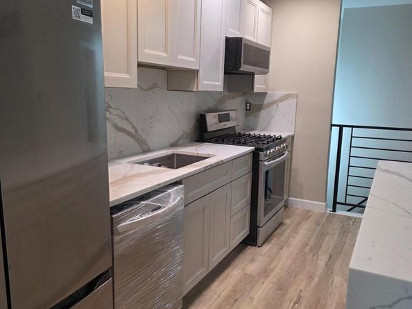 12702 Knights Road, Philadelphia PA 19154