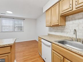 1049 Margate Court, Sterling VA 20164