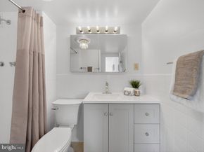 4201 Cathedral Avenue NW 905W, Washington DC 20016