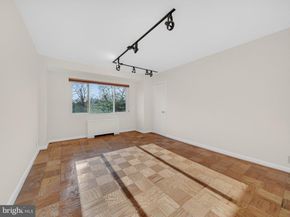 4201 Cathedral Avenue NW 905W, Washington DC 20016