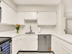 3117 Patrick Henry Drive 430, Falls Church VA 22044
