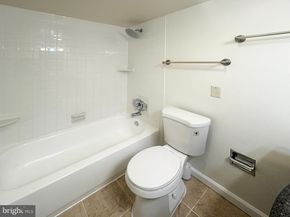 307 Yoakum Parkway 816, Alexandria VA 22304