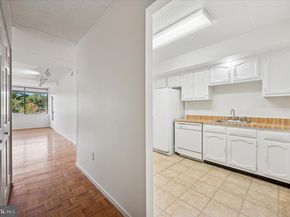 19 Rock Hill Road 7D, Bala Cynwyd PA 19004