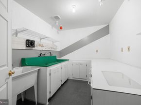 3402 Walnut Hill Court, Falls Church VA 22042