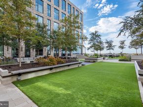 1650 Silver Hill Drive 1806, Mclean VA 22102