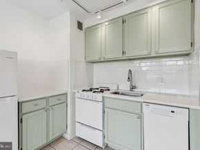1810 Rittenhouse Square 406, Philadelphia PA 19103