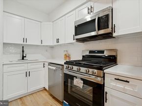 228 Rock Street, Philadelphia PA 19128