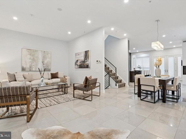 707 S 15TH Street, Philadelphia PA 19146