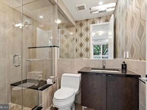 707 S 15TH Street, Philadelphia PA 19146