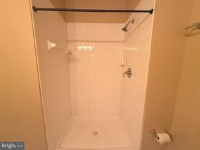 801 S Greenbrier Street 215, Arlington VA 22204