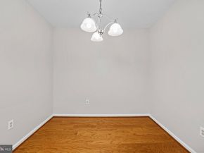 801 S Greenbrier Street 215, Arlington VA 22204