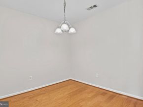 801 S Greenbrier Street 215, Arlington VA 22204