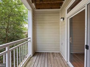 801 S Greenbrier Street 215, Arlington VA 22204
