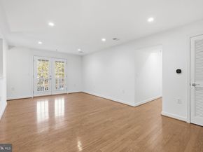 4167 S Four Mile Run Drive 401, Arlington VA 22204