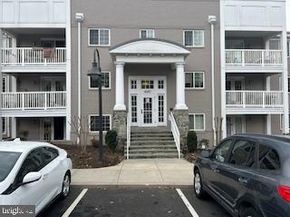 4167 S Four Mile Run Drive 401, Arlington VA 22204