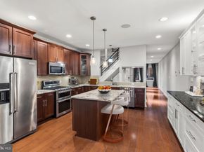 765 S 15TH Street, Philadelphia PA 19146