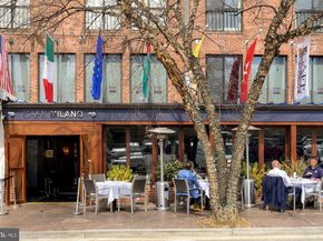 1236 Eton Court NW T19, Washington DC 20007