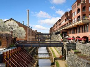 1236 Eton Court NW T19, Washington DC 20007