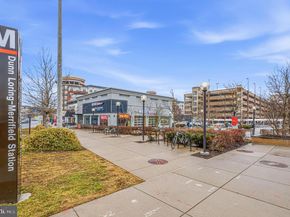 2665 Prosperity Avenue 104, Fairfax VA 22031