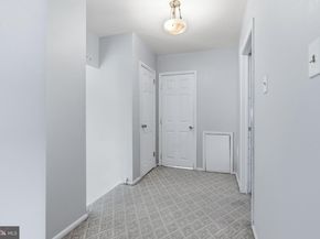 1036 Camas Drive, Philadelphia PA 19115