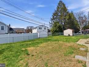 1036 Camas Drive, Philadelphia PA 19115