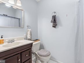 1036 Camas Drive, Philadelphia PA 19115