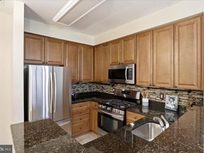 801 S Greenbrier Street 103, Arlington VA 22204