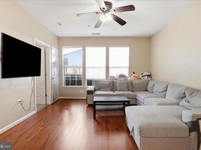 801 S Greenbrier Street 103, Arlington VA 22204