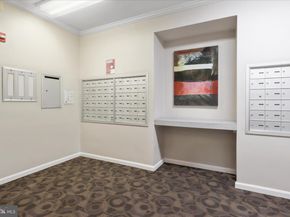 801 S Greenbrier Street 103, Arlington VA 22204
