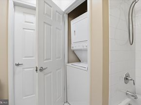 801 S Greenbrier Street 103, Arlington VA 22204