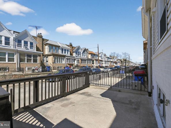 6728 Guyer Avenue, Philadelphia PA 19142