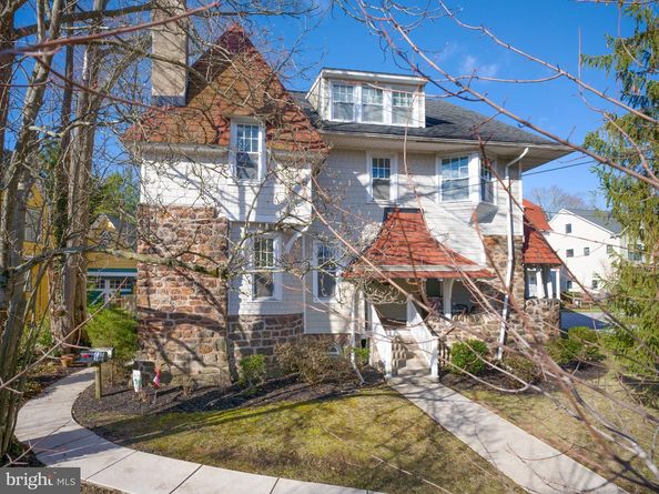 216 Bloomingdale Avenue, Wayne PA 19087