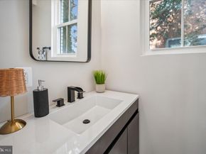 17 Longfellow Street NW, Washington DC 20011