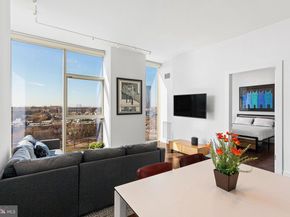 210 S 25TH Street 905, Philadelphia PA 19103